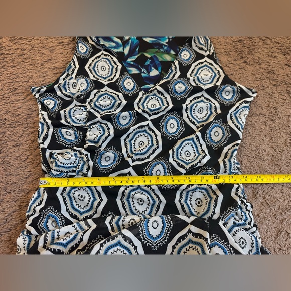 White House Black Market Floral Blue Gray White Reversible Mesh Dress Ruched M - Picture 8 of 8